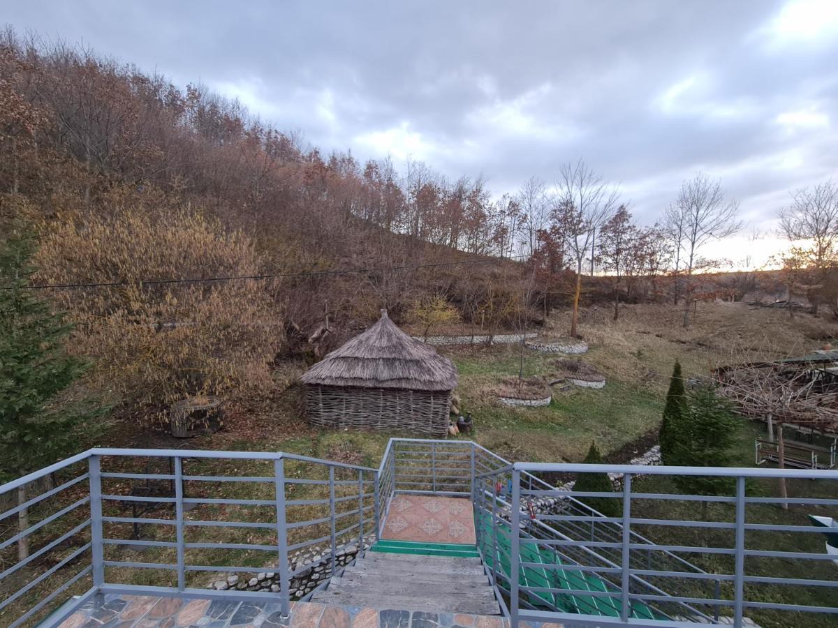 Sofra Kolonjare Agroturizem Hotel Erseke Buitenkant foto