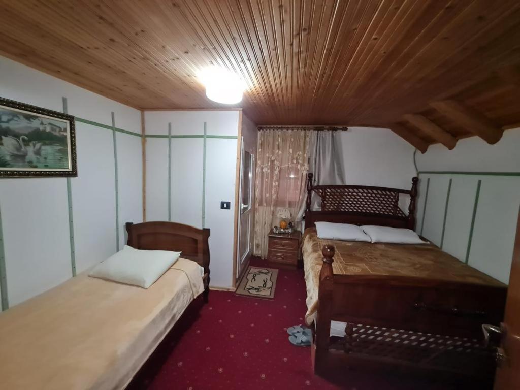 Sofra Kolonjare Agroturizem Hotel Erseke Buitenkant foto
