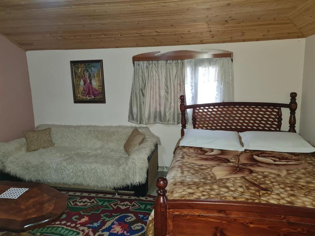 Sofra Kolonjare Agroturizem Hotel Erseke Buitenkant foto