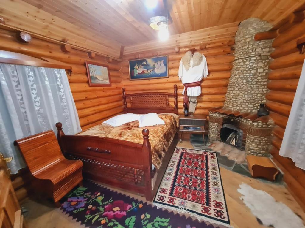 Sofra Kolonjare Agroturizem Hotel Erseke Buitenkant foto